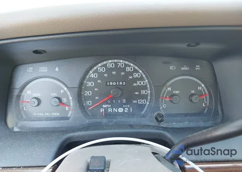 2004 Ford Crown Victoria Lx из США, поврежденный, VIN 2FAHP74WX4X156047